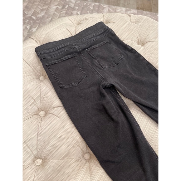 SPANX Gray/Black Distressed Skinny Jeans—Like New - Picture 8 of 9